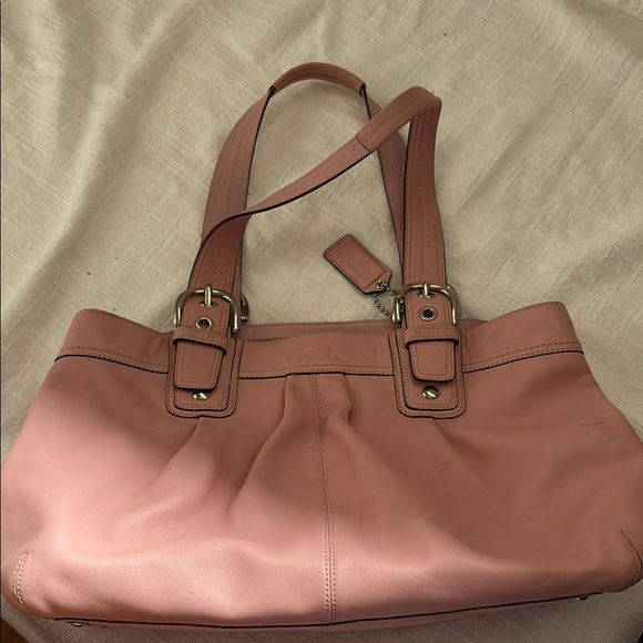 Coach Soft Pink Leather Shoulder Bag - Picture 3 of 10